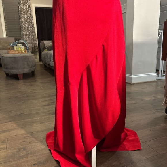 Monique Lhuillier Red Ruffled Asymmetrical Cocktail Dress - Picture 3 of 6